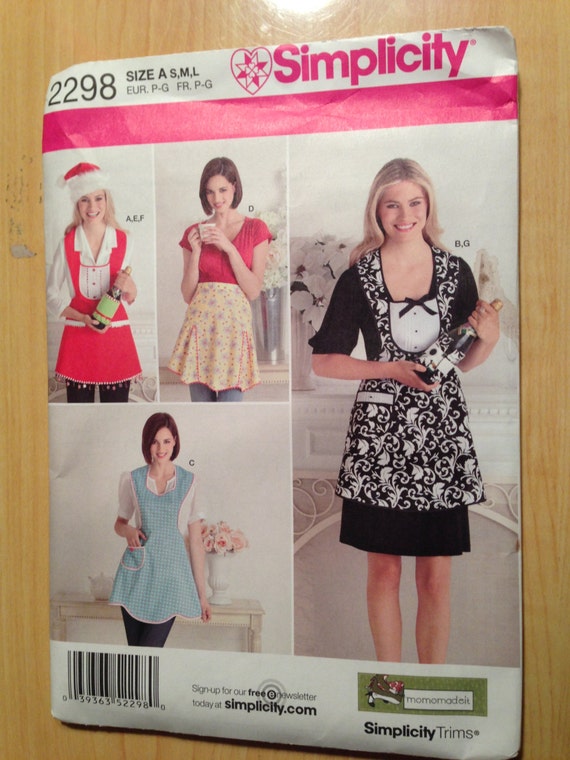 Simplicity 2298 Sewing Pattern Misses Aprons, Hat in Three Sizes and Bottle Cozy Size S-M-L