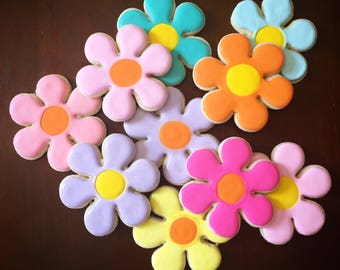12 colorful flower cookies