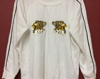Vintage Souvenir Tiger Embroidered sweatshirts..Sukajan souvenir jacket!! nice condition
