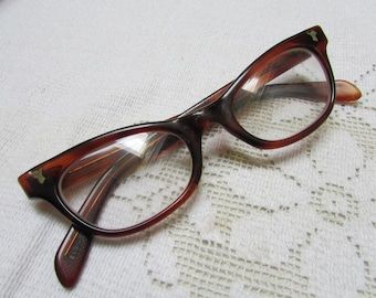 Vintage Liberty cats eye faux tortoise shell eye glasses with case 60's classics estate find size 5 1/2