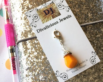 Orange TN Charm, Junk Journal Charm, Traveler's Notebook Charm, Orange Charm, Orange Bead Zipper Pull, Planner Charm, Bible Charm, Purse