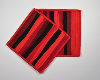 Quilted Pot Holders, Red Pot Holders, Modern Kitchen Decor, Red and Black, Pot Holders, Red Hot Pads, Hostess Gift