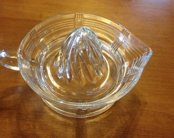 Vintage Clear Glass Citrus Juicer Reamer Crisscross Pattern