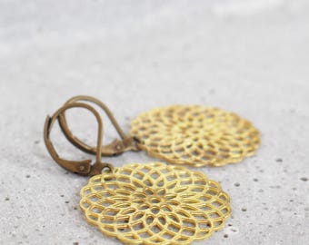 Ornaments - Vintage Earrings