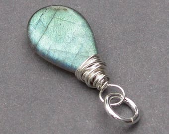 Labradorite Pendant, Sterling Silver Wire Wrapped Pendant, Labradorite Jewelry, Labradorite Necklace, Labradorite Dangle Charm, Stone 245