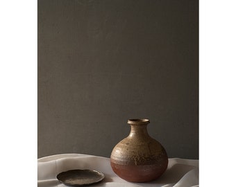 Brown pottery & Brass tray