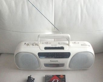 Vintage 1980'S Panasonic White RX-FS430 Stereo AM/FM Radio Cassette Recorder Player Boom Box with 2 Tdk virgin cassette as a bonus gift