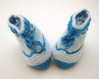 Baby booties size 0-6 months