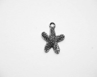 8 Starfish Charms in Silver tone - C258
