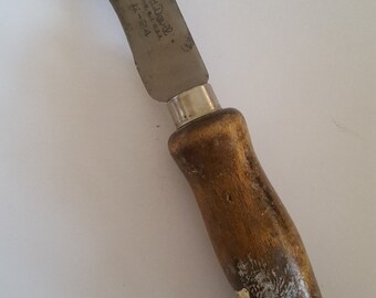 Vintage 1940's Red Devil linoleum knife, nice sharp edge No. K-24, utility knife in as found condition