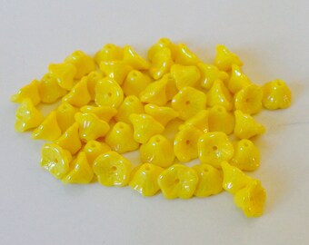 50 St. funnel blossom 5 x 8 mm opaque yellow