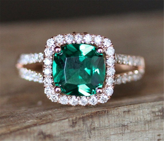 Man Made Emerald Engagement Ring VS 7MM Cushion Cut Emerald