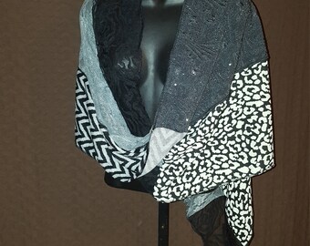 Black/Gray Chervon Patchwork Mobius Wrap