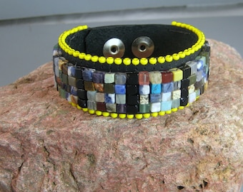 Native American leather bracelet, Gemstone beaded bracelet, Contemporary Native American beadwork, Fashion Jewelry, Tribal accessories