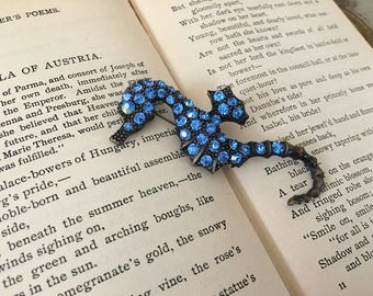 Blue Seahorse Brooch.Seahorse Brooch.Sea Horse.Seahorse Pin.bridal accessory.Rhinestone Seahorse.broach.beach wedding.Crystal.antique gold