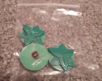 3 vintage leaf buttons