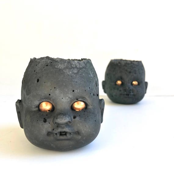 Mini -PeaboZombie Baby Doll Head Planter V1.0- Hypertufa