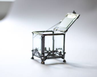 Glass Box, square ring box, geometric glass box, stained glass box, wedding ring box, ring box, ring holder, jewelry box,