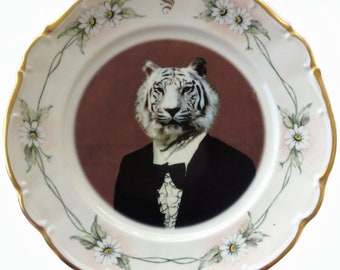 Timeless Tiger Altered Antique Plate 9.65"