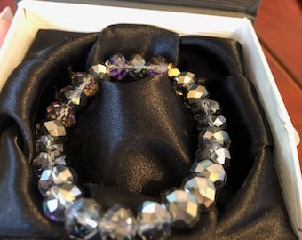 Silver/Gray-Black Crystal, Multi-faceted bracelet