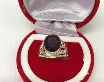 Sterling Silver Ring. Garnet Ring. Handmade Ring.