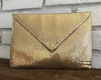 Vintage Metal Mesh Clutch. Whiting Davis Evening Bag. Gold Envelope Style Mesh Purse. Vintage Fashion Accessory. Circa 1950. Estate.
