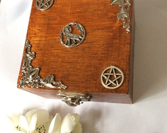 Pentagram Wolf Wooden jewellery box trinket gift keepsake walnut gift her birthday wood supernatural Wicca Wiccan pentacle occult groomsman
