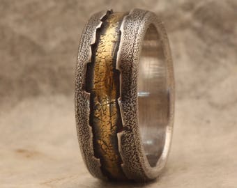 rustic wedding band for men. 18K gold and silver