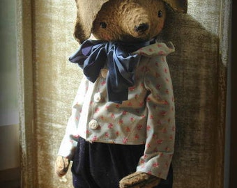 PDF E-pattern for 16 inch Artist Teddy Bear Mark plus the pattern for the outfit and Napoleon Hat pattern includedby Sasha Pokrass.