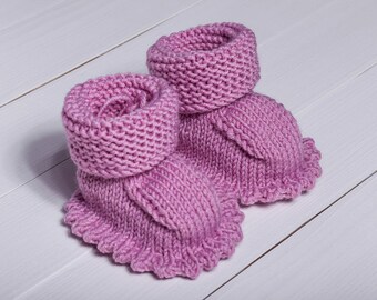 Hand knit booties Pink baby booties Baby girl booties Baby shower gift Baby booties Newborn booties Shower gift Baby shower Hand knit gift