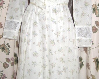 Gunne Sax by Jessica Lace Trimmed Dress - Petite Floral 70s Vintage SALE!