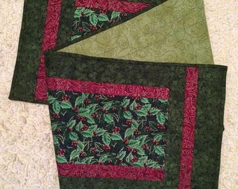 SALE - Christmas table runner, hand quilted table runner, holiday runner, red and green table runner, holiday table runner, green table mat