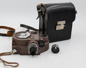 Revere 8mm Movie Camera: Vintage 1940s, Compact And Cute!