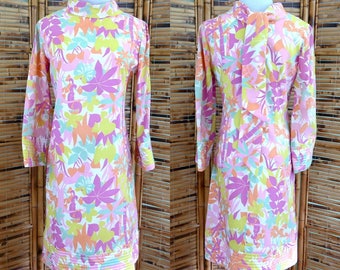 CLEARANCE! 1960s Psychedelic Flora and Fauna Novelty Print Shift Dress with Bell Sleeves - Extra Small/Small