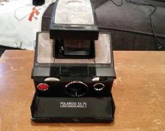 Polaroid SX-70 land camera model 3