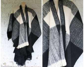 1970s Wool Cape / Vintage Bohemian Wrap / Hippie Fringe Cape / Vintage Wool Poncho Cape / Vintage Wool Wrap Poncho Cape One Size