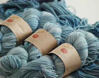 APPLEOAK Plant Dyed MILO ~ OCEAN Sky ~ Indigo dyed ~ Sport weight Merino wool yarn
