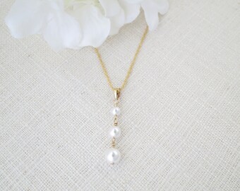 Graduated pearl pendant wedding necklace, Simple pearl drop necklace, Swarovski pearl jewelry, Gold bridal necklace, Bridesmaid necklace