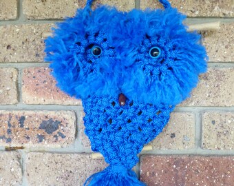 Macrame owl wall hanging