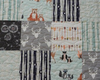 Baby Quilt, Hello Bear, Woodland Quilt, Crib bedding, Dandelion, Mint