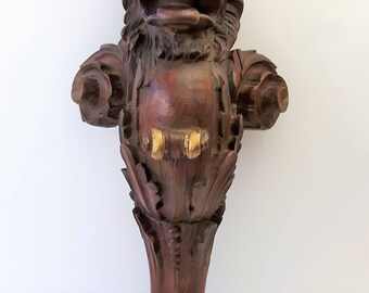 Carved Walnut support 1600.