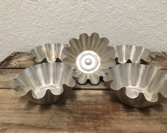 Vintage tart pans • vintage bakeware