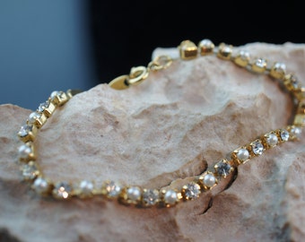 Avon Bracelet gold tone Vintage Art Deco bracelet tennis Link white cz rhinestones pearls 6 2/4'' long u238