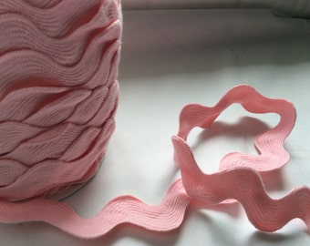 Light pink polyester jumbo rick rack - 3 yards