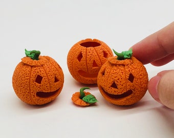 Miniature Pumpkin Halloween decorate for dollhouse