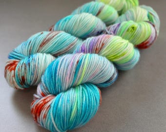 Grizzly - "Poolside" - DK Weight Superwash Merino