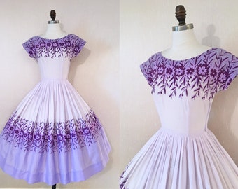 Vintage 1950s Purple Floral Embroidered Cotton Full Skirt Garden Party Dress S