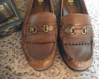 Vintage Drexlite Women's Brown leather fringe Loafers ~ Size 9