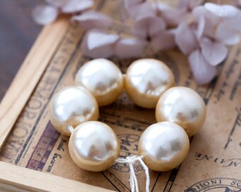 Vintage Glass Pearls Large Cream White Miriam Haskell Baroque Glass Pearl Beads from Japan 15mm