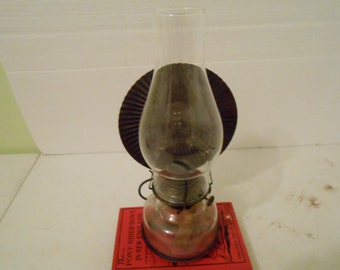 oil lamp with reflector